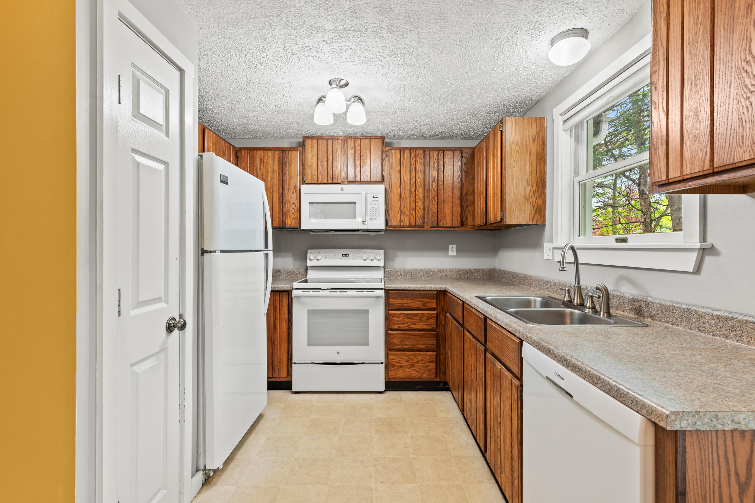 2 Ward Circle Brunswick ME 04011