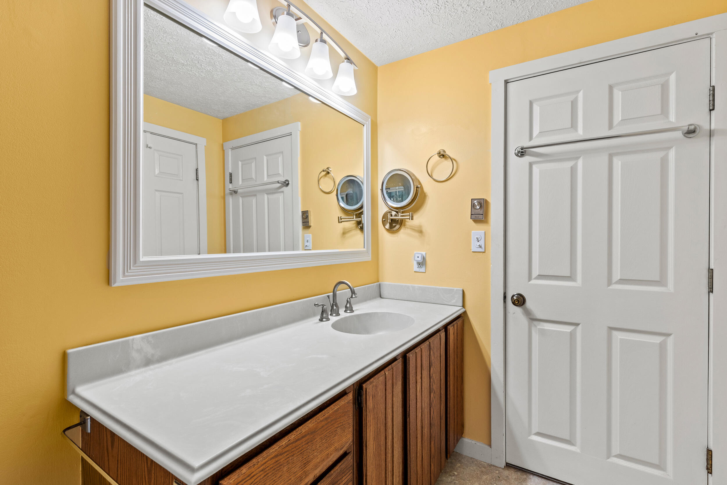 2 Ward Circle Brunswick ME 04011