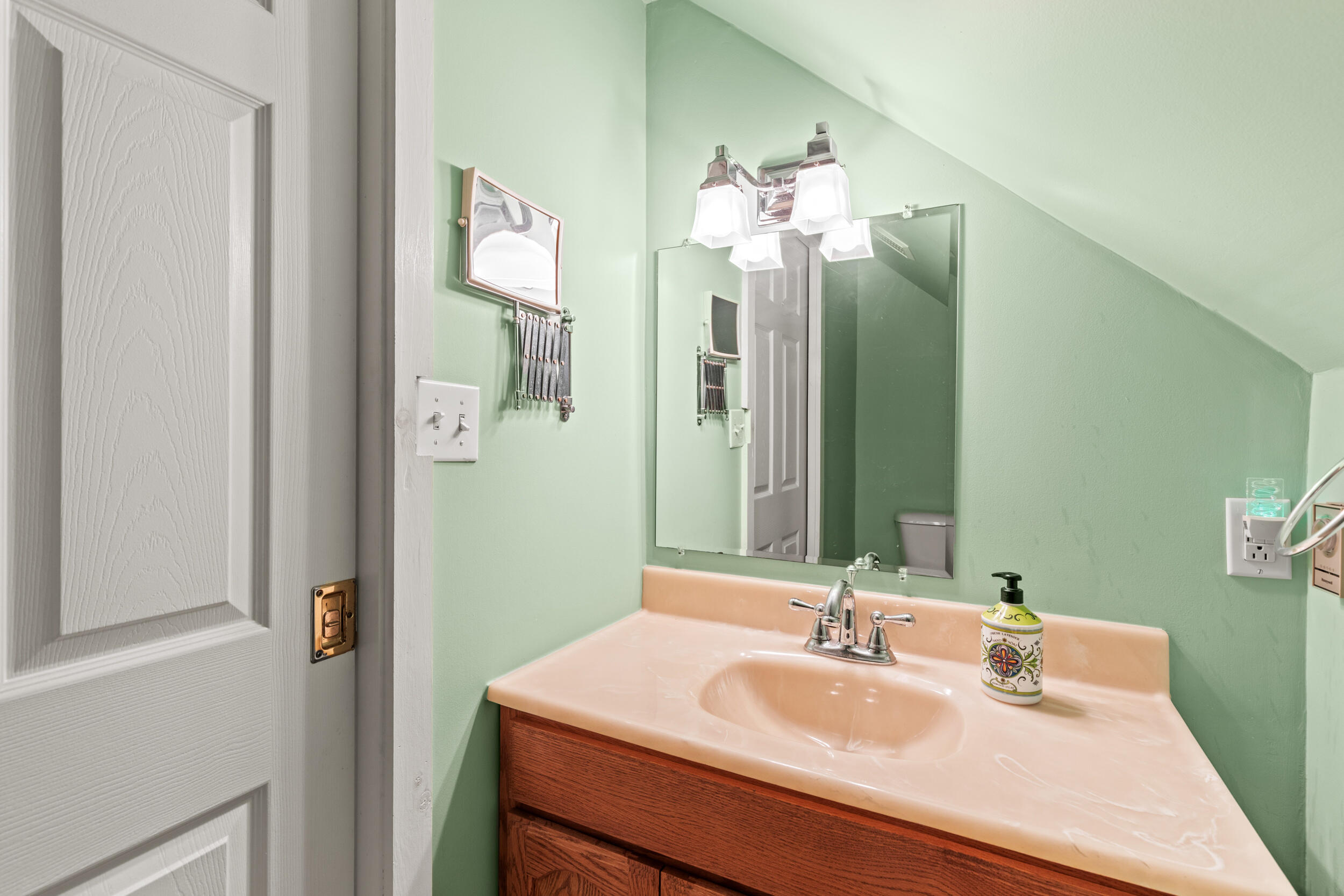 2 Ward Circle Brunswick ME 04011