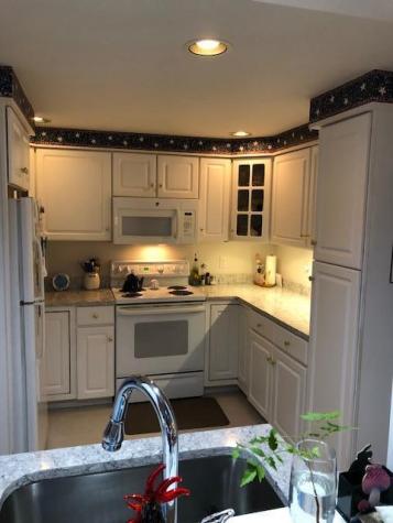 29 Stratford Place Kennebunk ME 04043