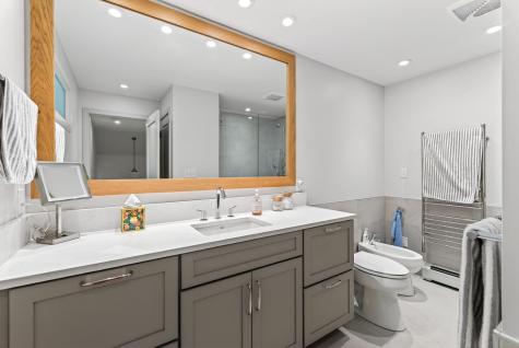 27 E Beach Road Casco ME 04015