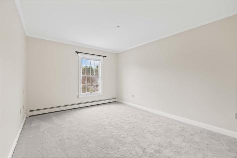 106 Farragut Way Kennebunk ME 04043