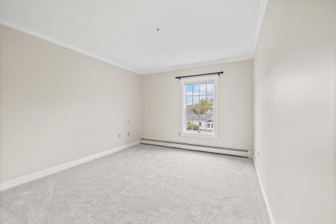 106 Farragut Way Kennebunk ME 04043