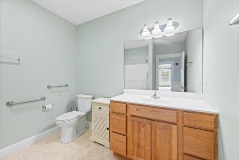 106 Farragut Way Kennebunk ME 04043