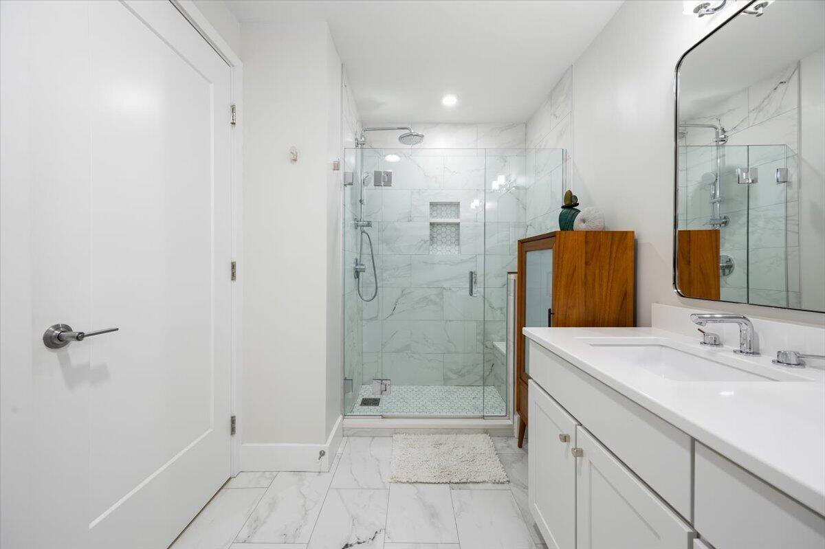 387 Commercial Street Portland ME 04101