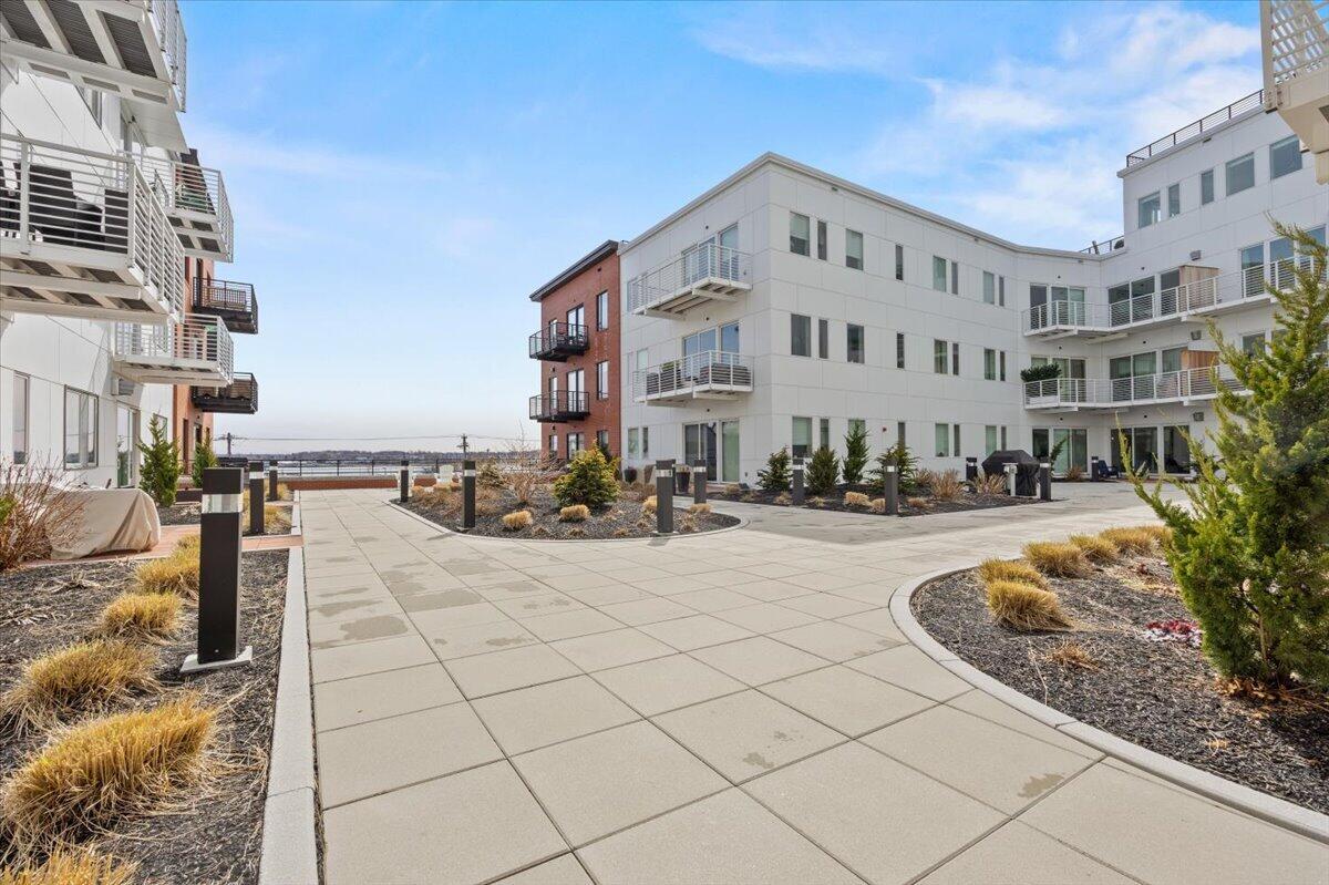 387 Commercial Street Portland ME 04101