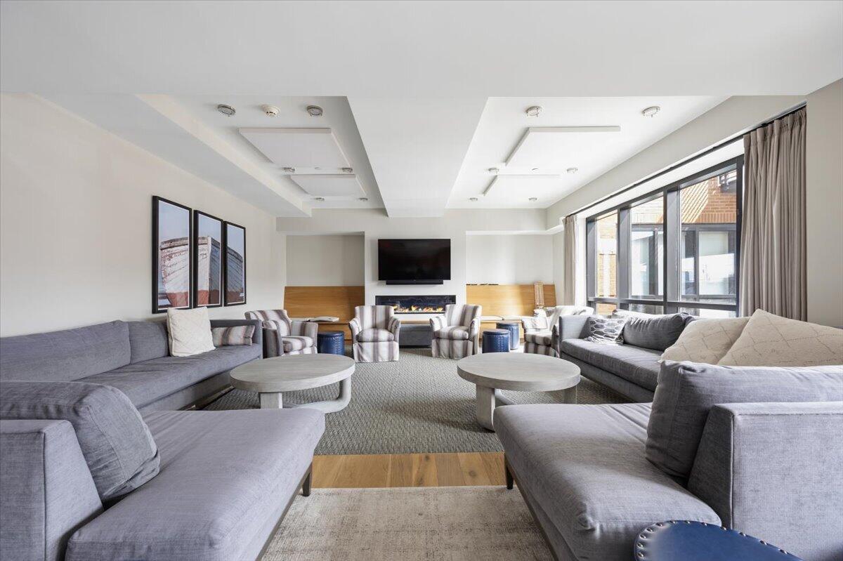 387 Commercial Street Portland ME 04101