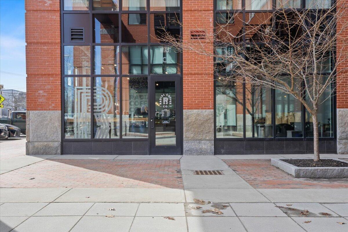 387 Commercial Street Portland ME 04101