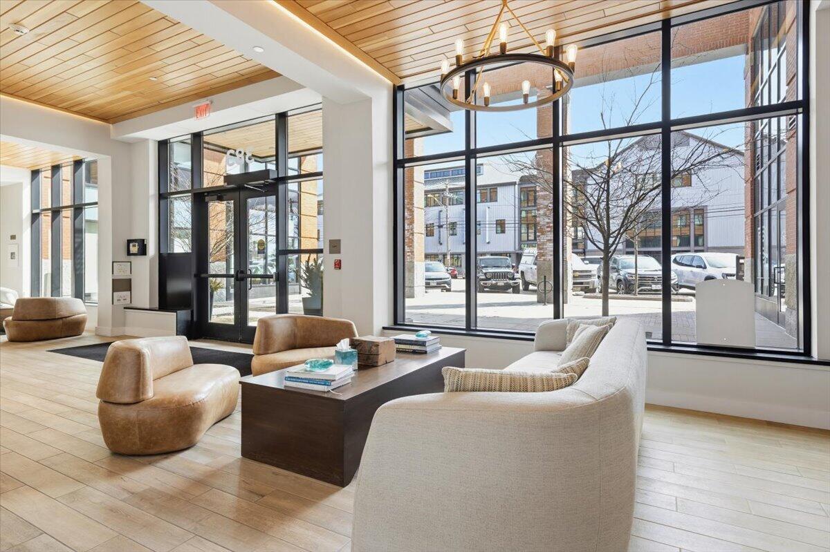 387 Commercial Street Portland ME 04101