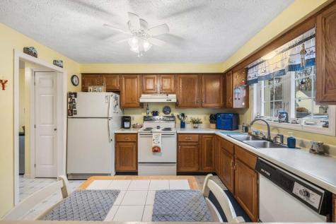 6 Laurel Circle Kennebunk ME 04043