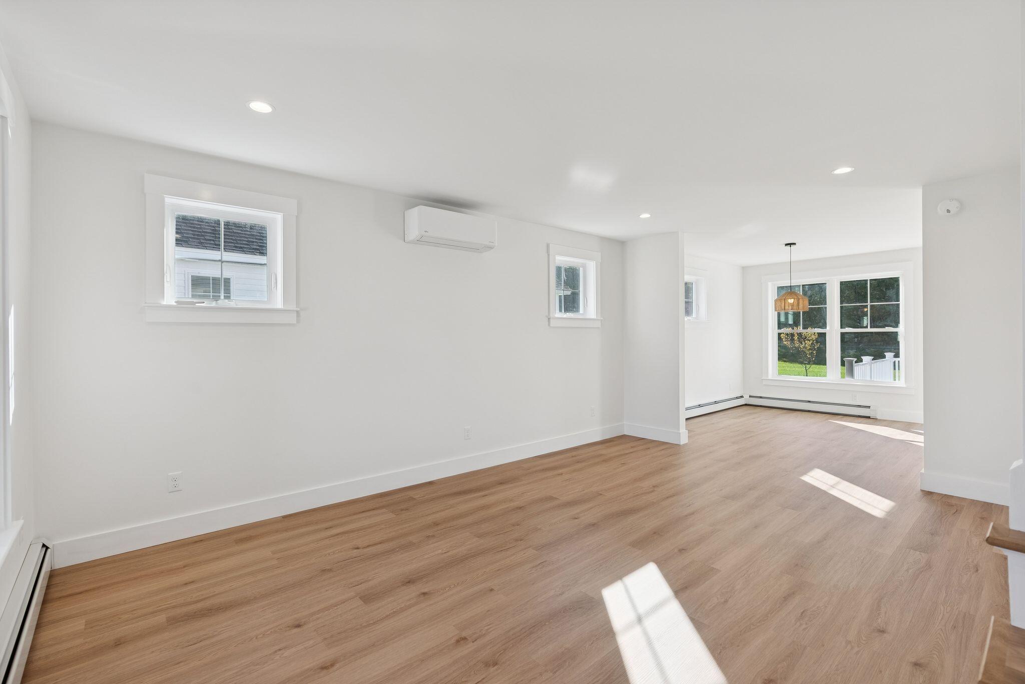 15 Feldspar Lane Cumberland ME 04021