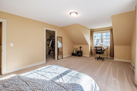 29 Mccann Way Scarborough ME 04074