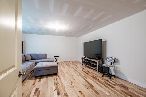 29 Mccann Way Scarborough ME 04074