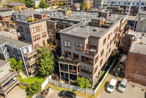 62 India Street Portland ME 04101