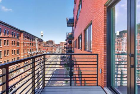 387 Commercial Street Portland ME 04101