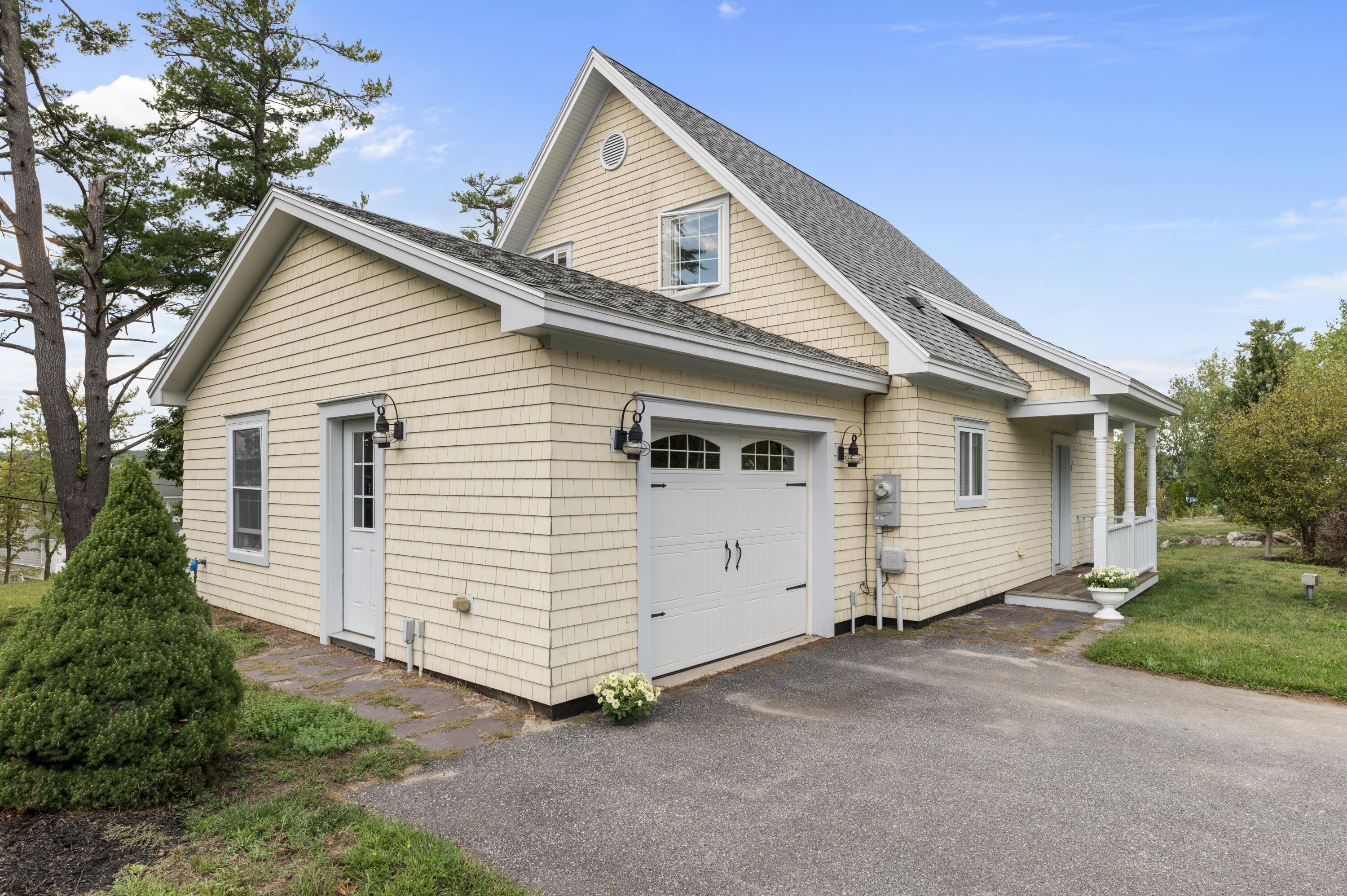 11 Island Lane Edgecomb ME 04556