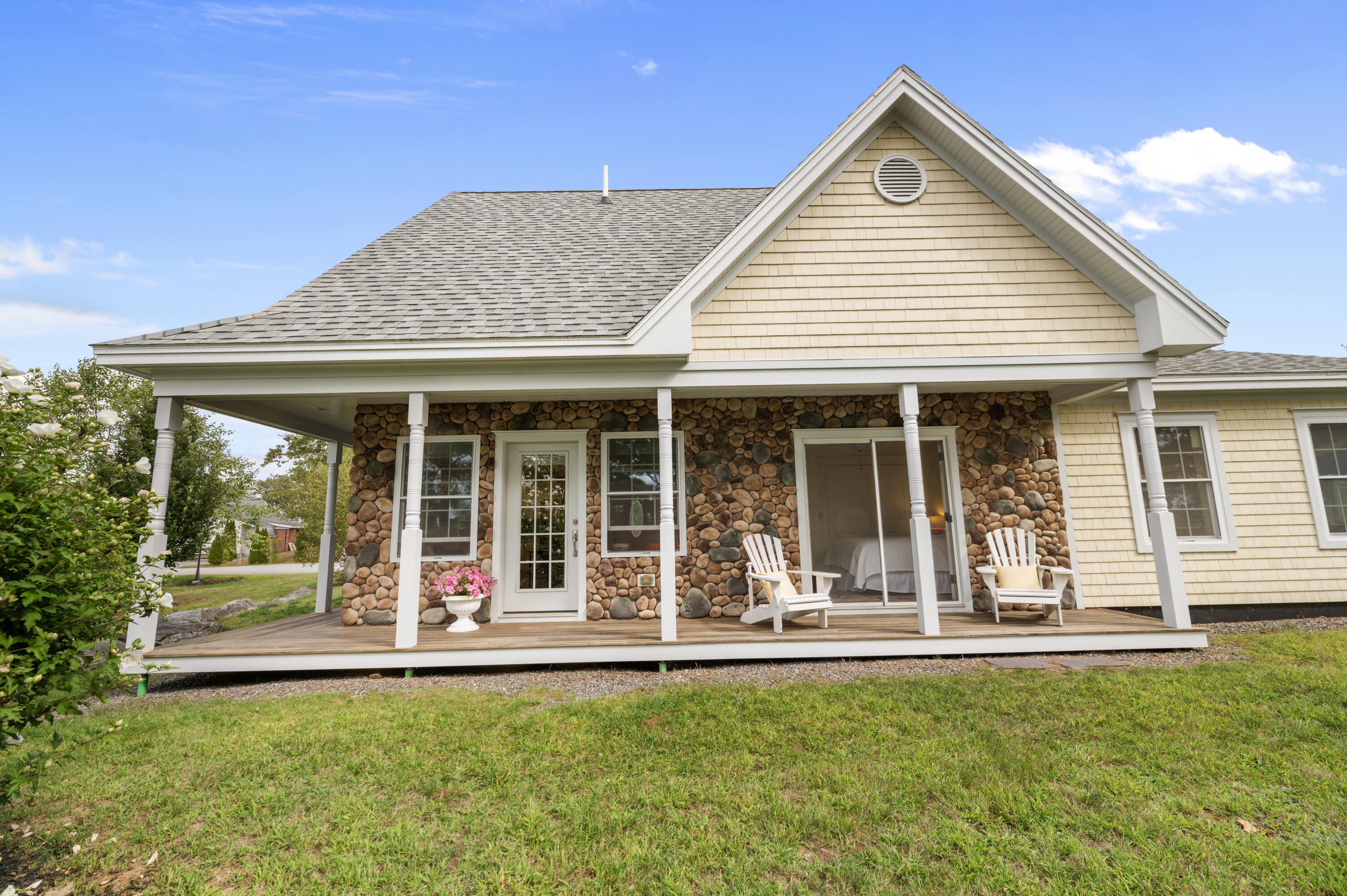 11 Island Lane Edgecomb ME 04556