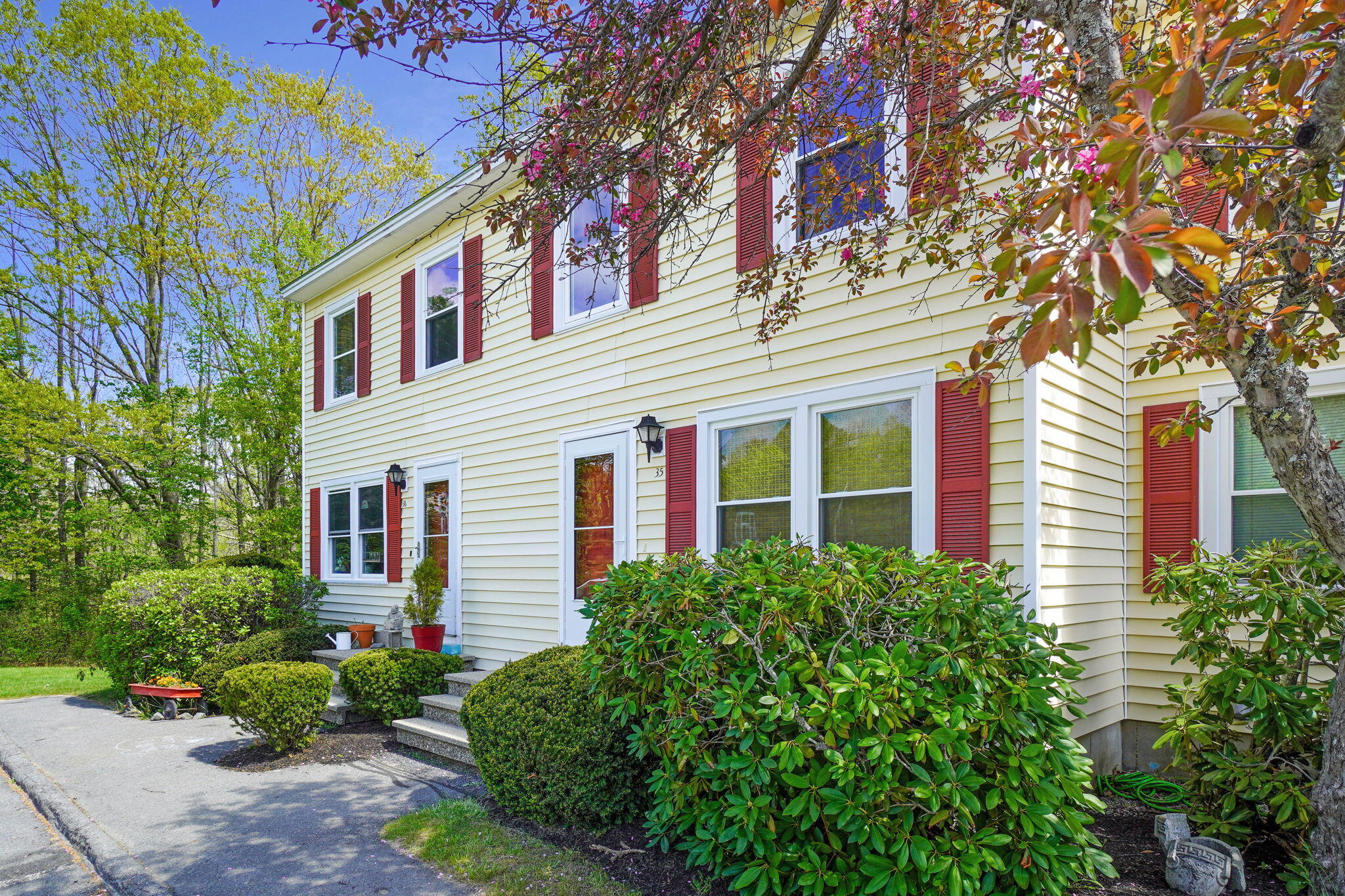35 Powder Mill Drive Kennebunk ME 04043