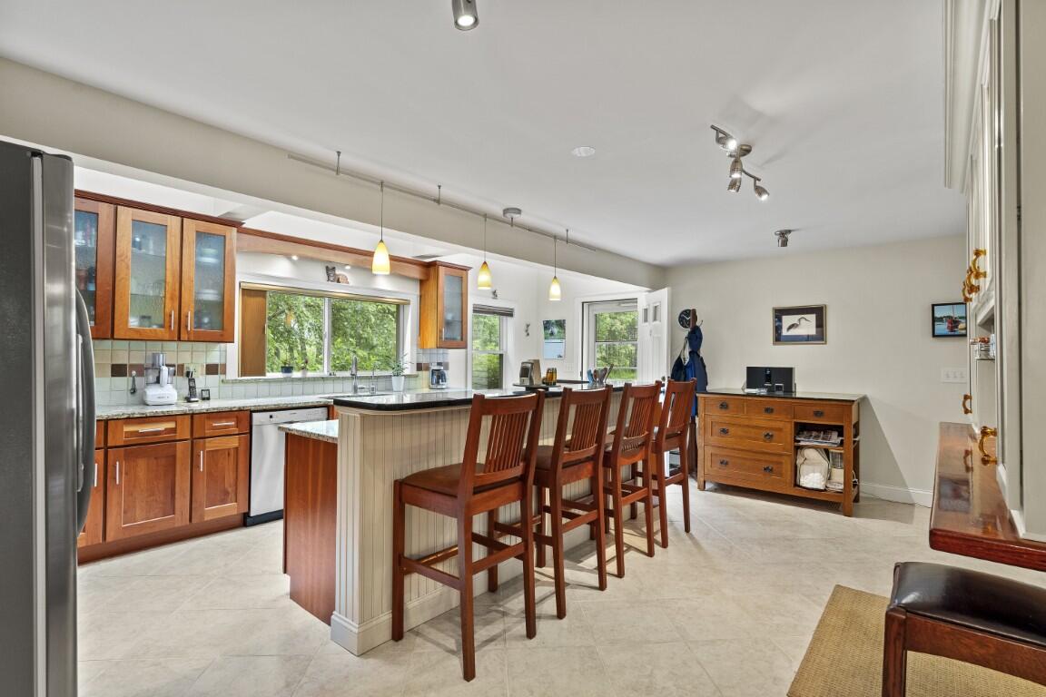 5 Hillside Place Boothbay ME 04537