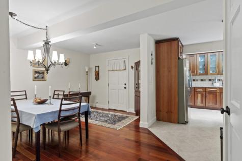 5 Hillside Place Boothbay ME 04537