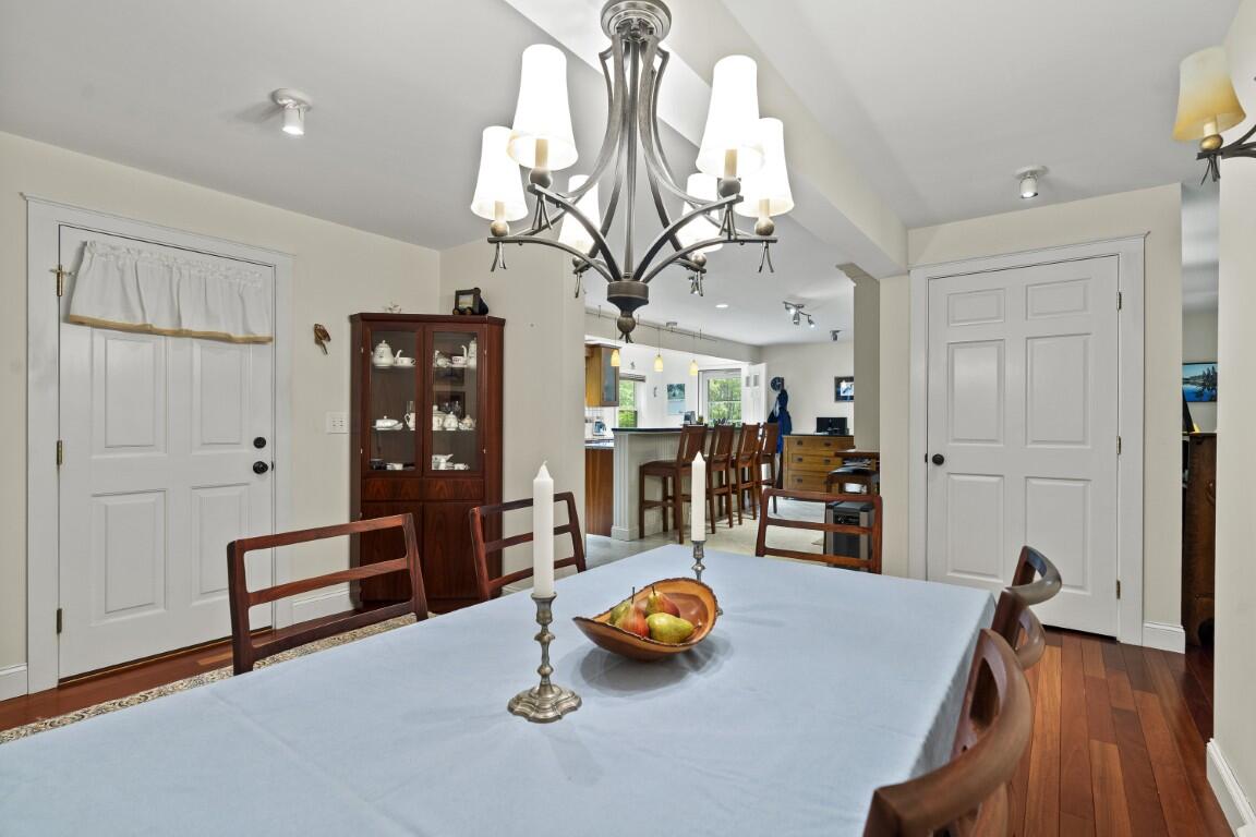 5 Hillside Place Boothbay ME 04537