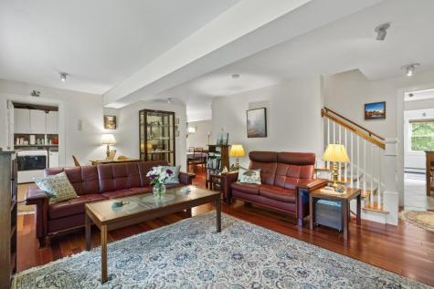 5 Hillside Place Boothbay ME 04537