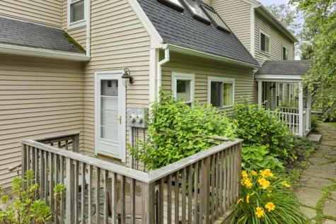 5 Hillside Place Boothbay ME 04537