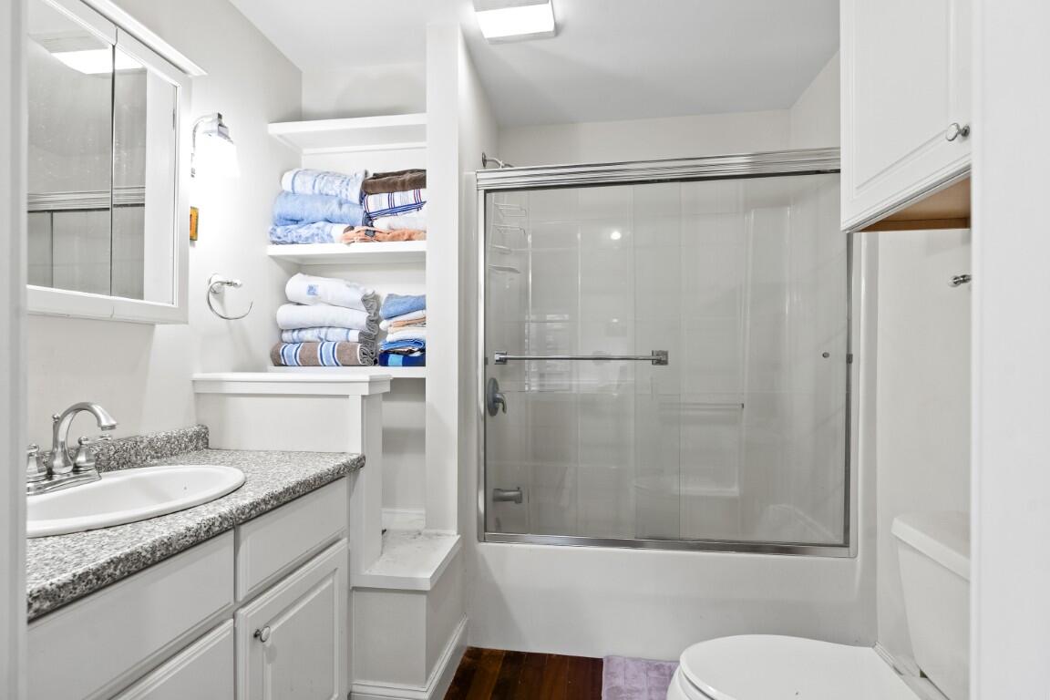 5 Hillside Place Boothbay ME 04537