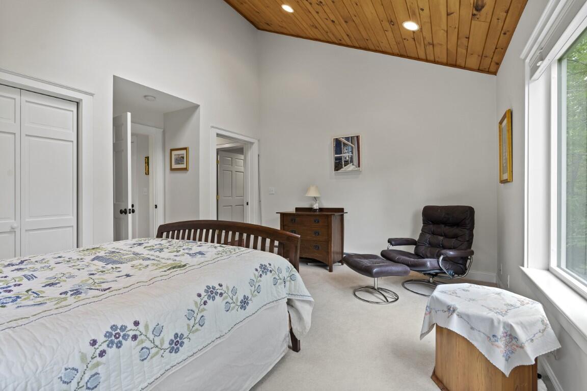 5 Hillside Place Boothbay ME 04537