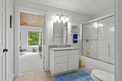 5 Hillside Place Boothbay ME 04537