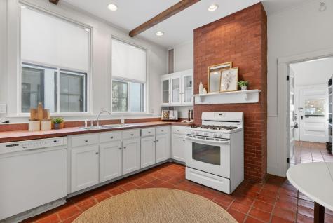 94 Neal Street Portland ME 04102