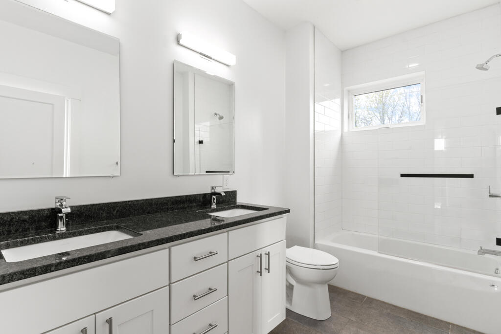 531 Westbrook Street South Portland ME 04106