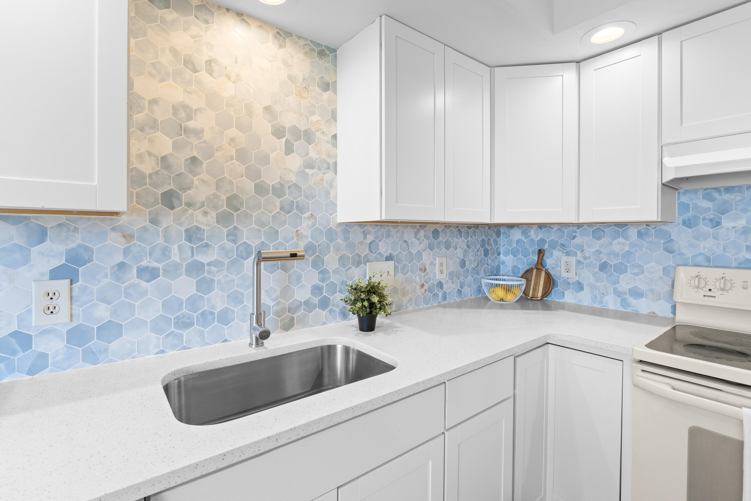 39 Ocean Avenue York ME 03909
