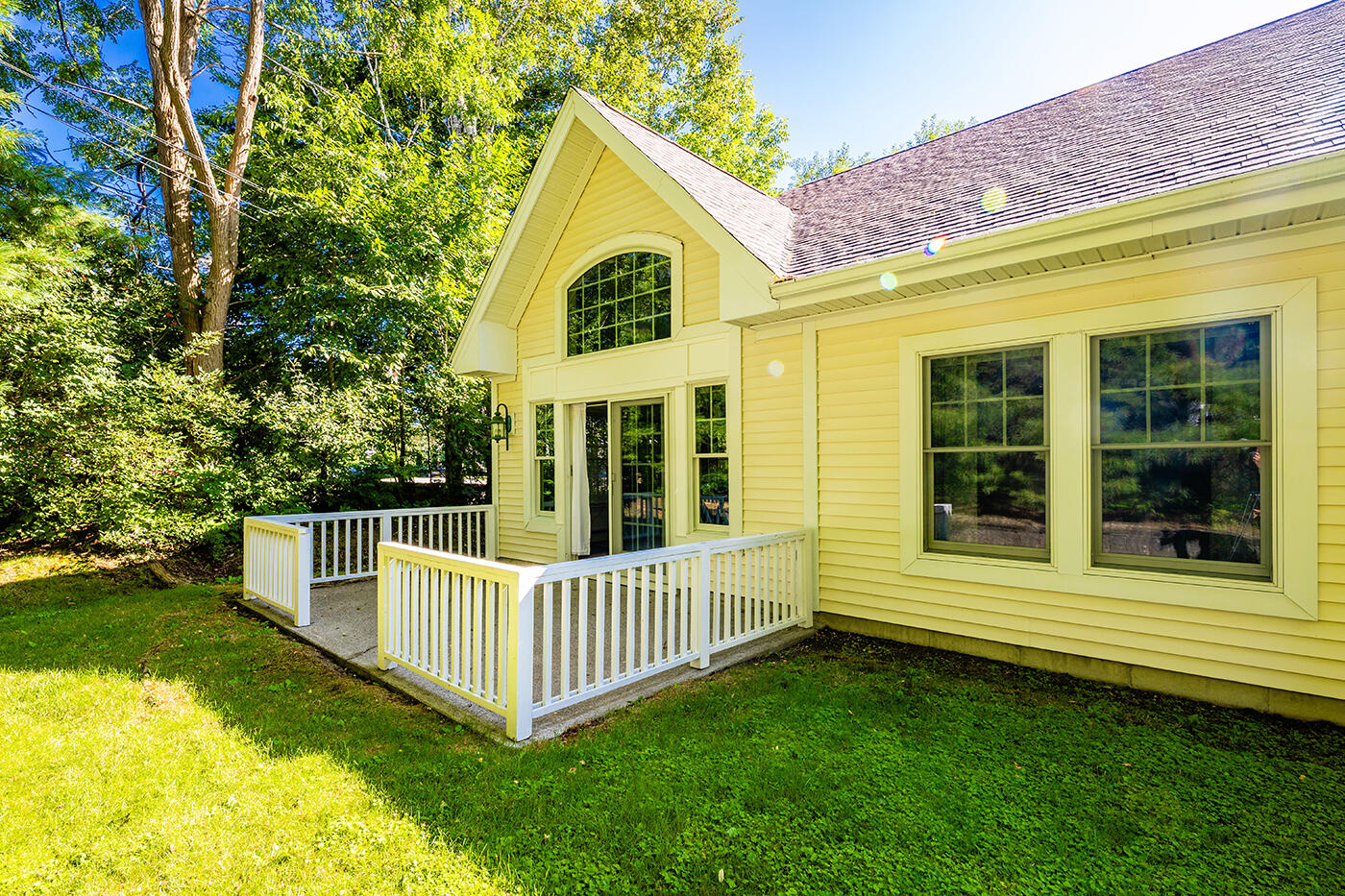 12 Dockside Lane Belfast ME 04915