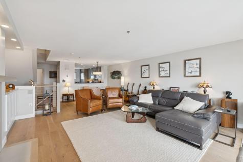 206 Chandlers Wharf Portland ME 04101