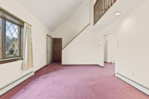 49 Old Carriage Road Auburn ME 04210