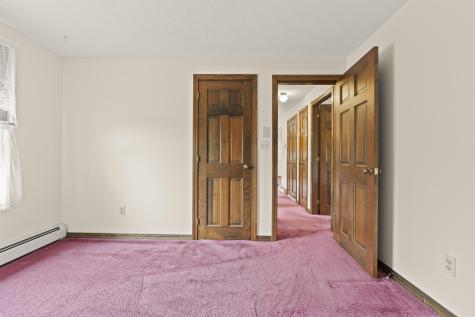 49 Old Carriage Road Auburn ME 04210