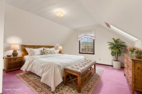 49 Old Carriage Road Auburn ME 04210