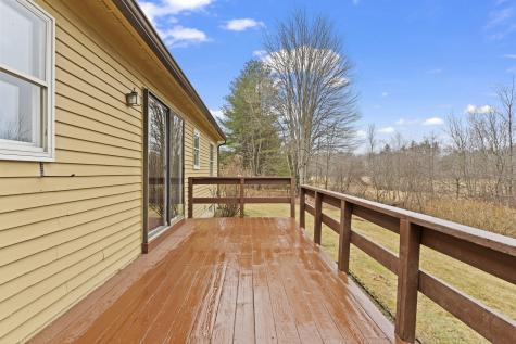 49 Old Carriage Road Auburn ME 04210