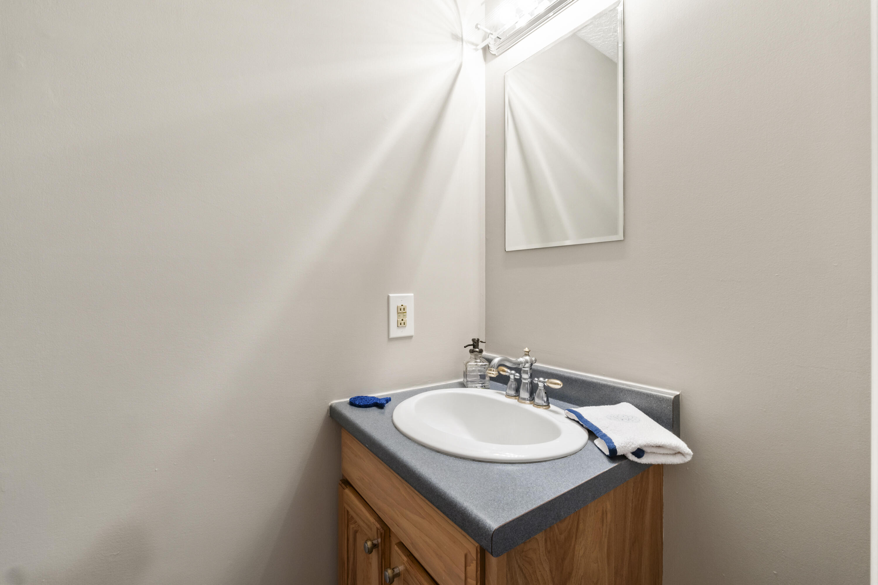 43 Munroe Lane Topsham ME 04086