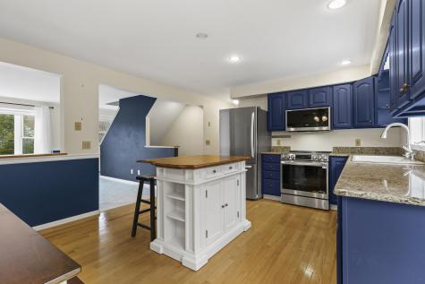 15 Village Court Boothbay Harbor ME 04538