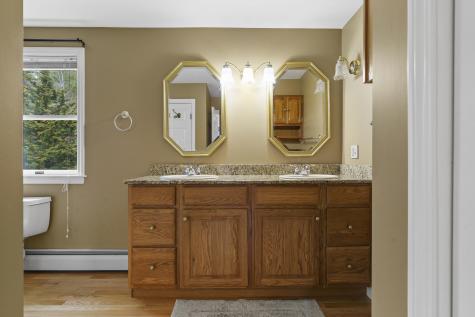 15 Village Court Boothbay Harbor ME 04538