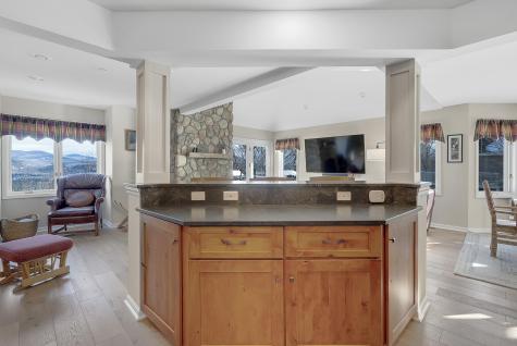 16 Jibe Road Newry ME 04261