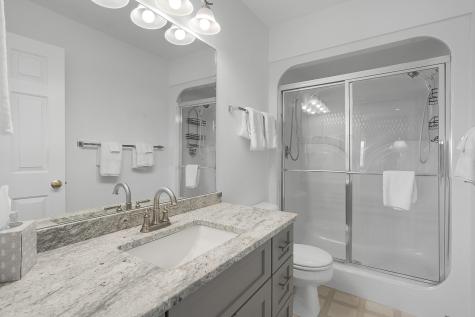 16 Jibe Road Newry ME 04261