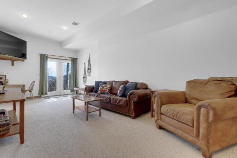 16 Jibe Road Newry ME 04261