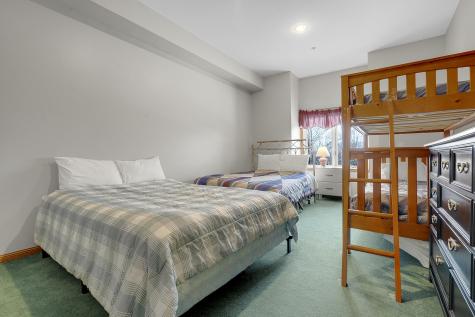 16 Jibe Road Newry ME 04261