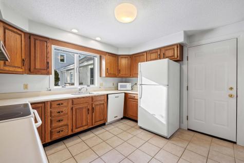 22 Oakwood Lane Kennebunk ME 04043