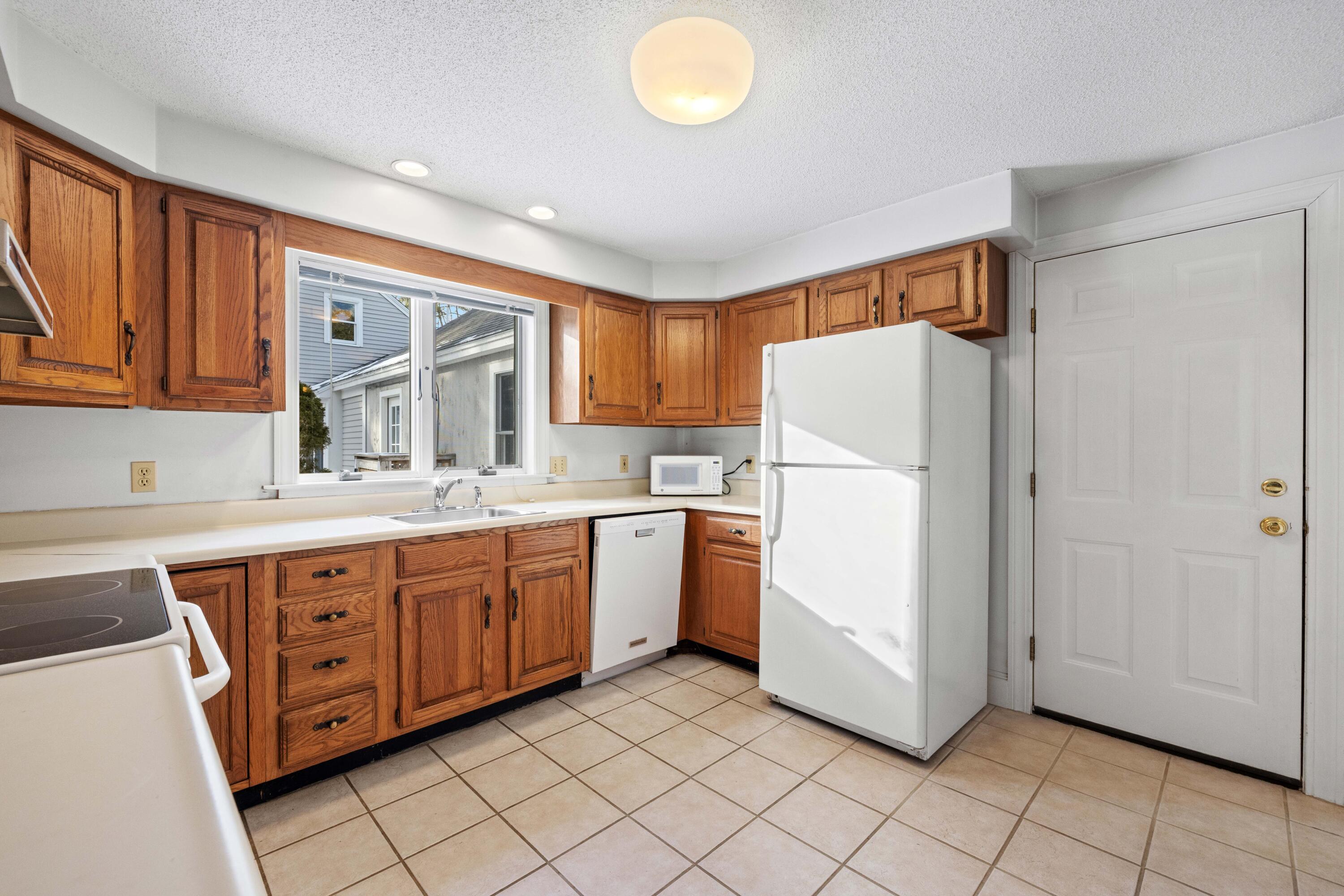 22 Oakwood Lane Kennebunk ME 04043