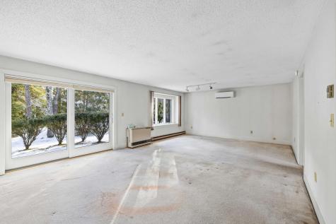 22 Oakwood Lane Kennebunk ME 04043