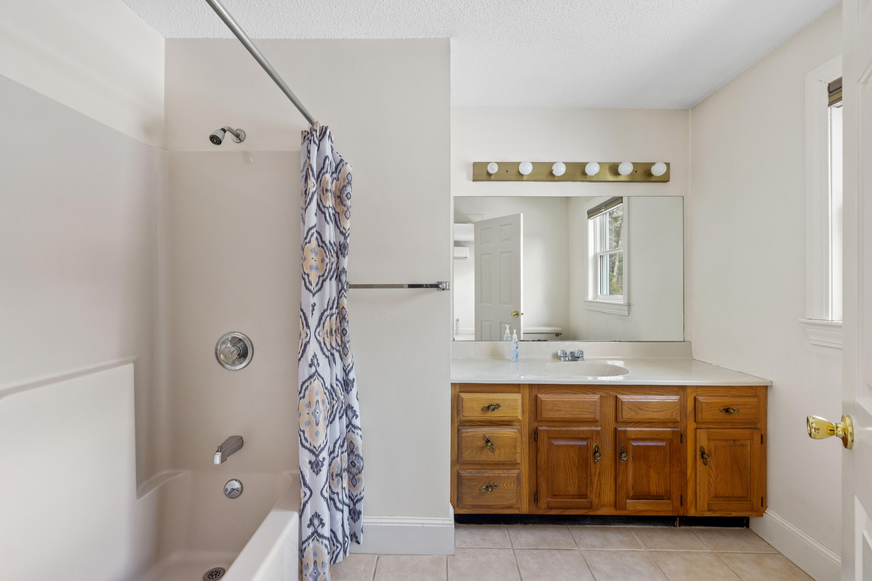 22 Oakwood Lane Kennebunk ME 04043